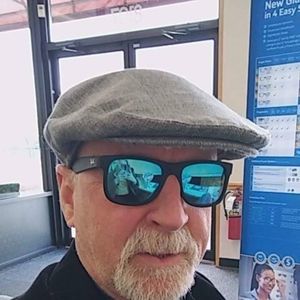 Meet your Posher, Bill